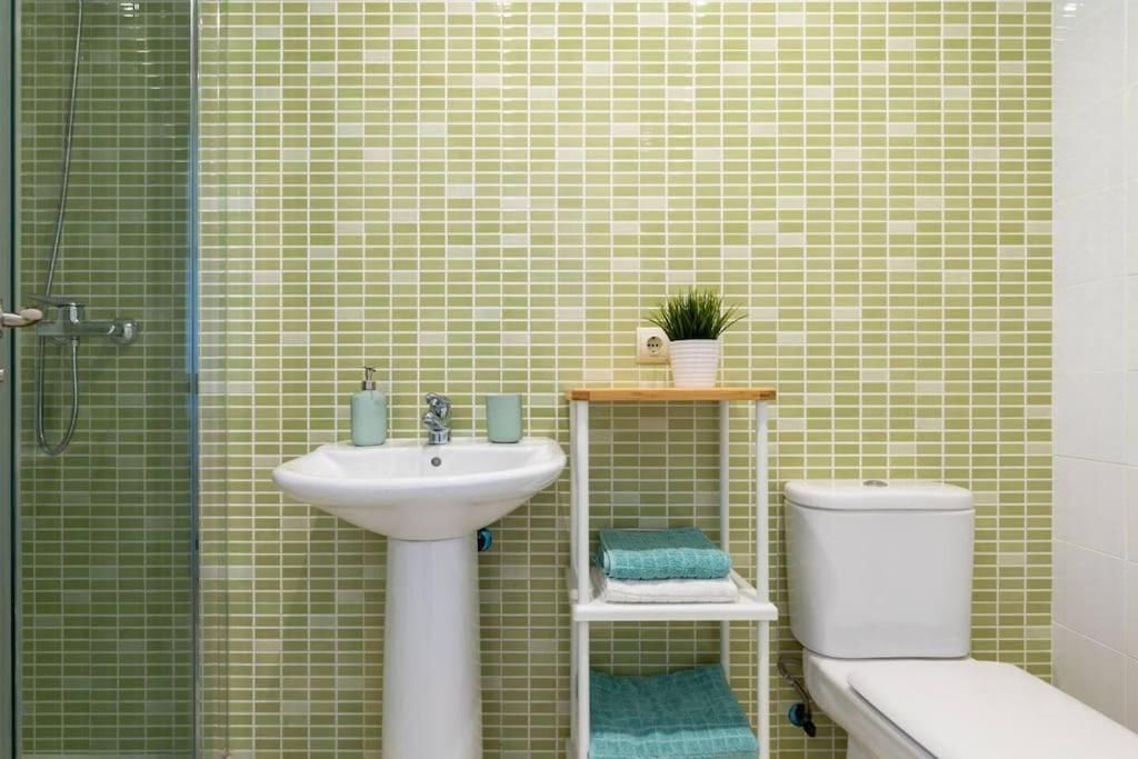 Apartamento Calma Beach Home Torremolinos Luaran gambar